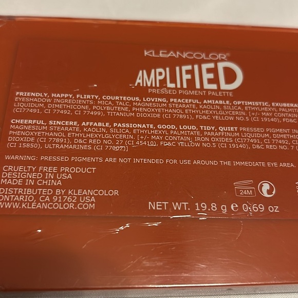 Kleancolor Orange Case 18-Color Eyeshadow Palette Versatile manufacturer seated - Picture 8 of 8